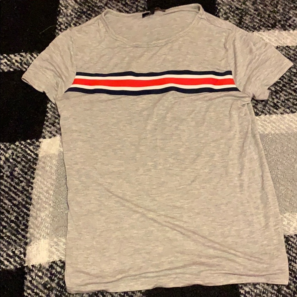Tee shirt